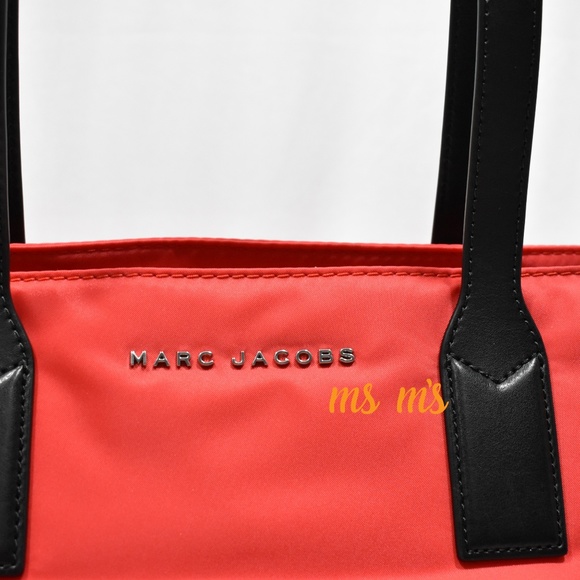 NWT Marc Jacobs LARGE POPPY RED Nylon tote - Picture 2 of 5